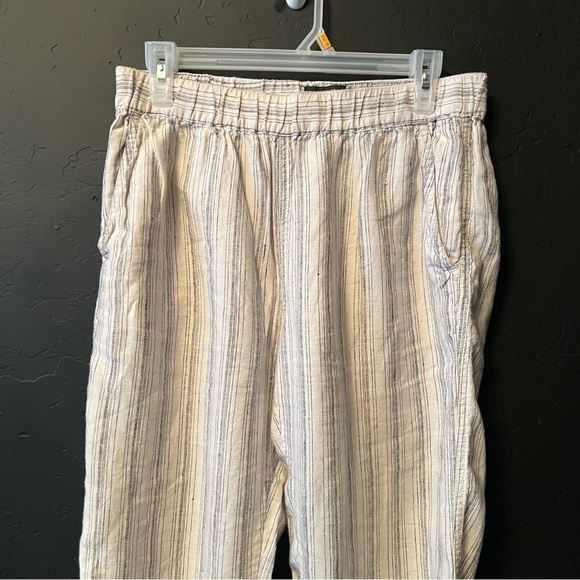 Tahari 100% Linen Elastic Waist Pants Size: S color: White/ black stripes - Picture 9 of 9
